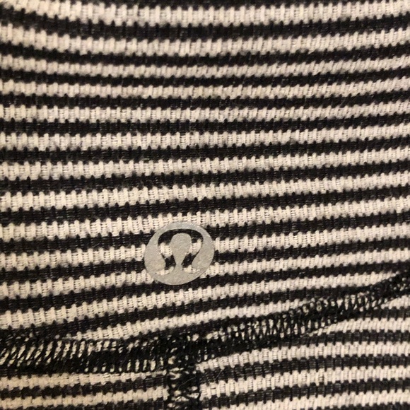 Lululemon Run U-Turn Pullover Reflective Classic Stripe Long Sleeves Top - Picture 13 of 15